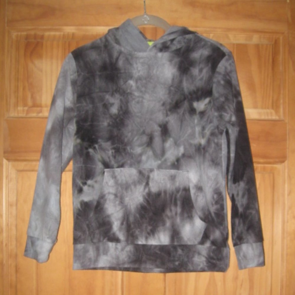5/$30 Girls Old Navy Black Fleece Tie Dye Hooded Sweatshirt
